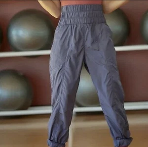 Free People Movement The Way Home Jogger in Deep Sea M NWT - Picture 1 of 3