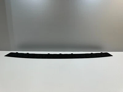 Audi A4 S4 A4 Quattro OEM Front Bumper Outer Molding Trim 2017 2018 2019 2020 Foto 1 de 4