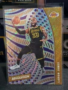 Lebron James NEU PANINI REVOLUTION SPARKLE REFRACTOR FINISH LAKERS KARTE  - Bild 1 von 2