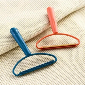 Carpet Cleaning Brush Hair Scraper Clothes Lint Remover Shaver Sweeper Manual - Picture 1 of 9