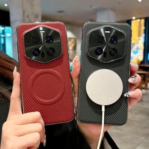 Funda magnética híbrida de fibra de carbono para Honor Magic7 RSR Porsche Design - Imagen 1 de 16