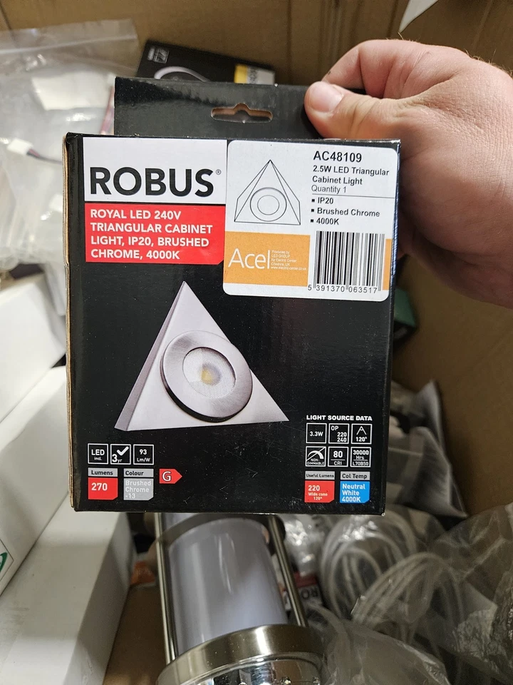Robus Royal Brushed Chrome 2.5W LED 240V Triangular Cabinet Light -cool  White - Image 1 of 1