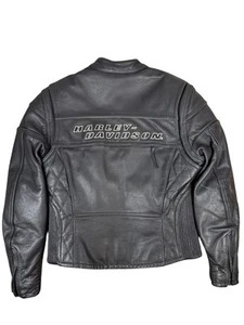 Harley Davidson schwarz Leder bestickt Logo Reitjacke Herren Größe Small EUC - Bild 1 von 7
