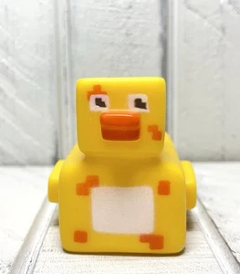 Verpixelte Roboter Gummiente gelb Sammlerstück Spielzeug - Bild 1 von 7