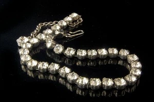 VINTAGE ART DECO STIL DIAMANT PASTE KRISTALL SILBERFARBEN HALSKETTE LT - Bild 1 von 4