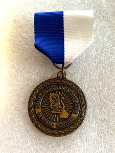 Vintage 1963 California Music Educators Solo Performance Medaille Sammlerstück. (D) - Bild 1 von 1