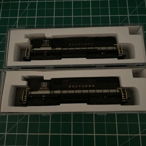 New! N-Scale Atlas SD35 Pair Southern $ 269.90 Make offer DC - Picture 1 of 11