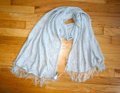 GABRIELLA FRATTINI Bufanda Gris Claro Tejido Seda Metálico Floral FRINGE  Foto 1 de 4