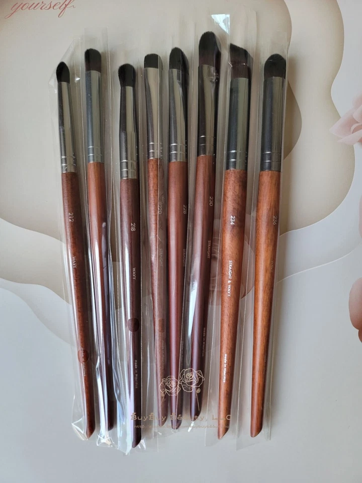 8 PC Make Up For Ever  #212-216-218-220-228-230-234-236 Brush New in Sleeve - Image 1 of 1