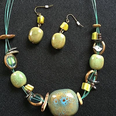 Premier Designs Island Girl Collar Pulsera Conjunto Abulón Concha Verde Foto 1 de 4