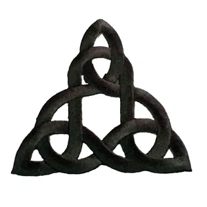 Elegant Black Celtic Knot Embroidered Applique 8 cm Size Badge Iron On Emblem - Picture 1 of 2