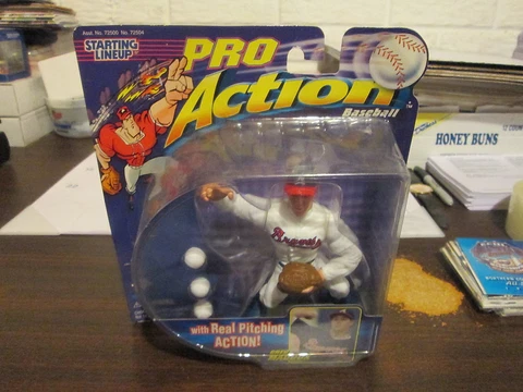 SLU Pro Action Greg Maddux Rare Atlanta Braves Figure Cover