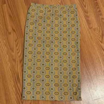 Falda Zara Estampado Geométrico en Amarillo Azul Talla M Retro Trabajo Negocios Y2k Años 70 Foto 1 de 4