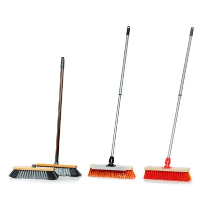 Lot Assortiment de balais balais de rue balai de salon balai à gratter d'hiver avec manche télescopique - Photo 1/4