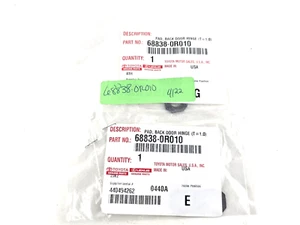 2pcs Toyota 68838-0R010 Pad, Back Door Hinge 2013-2018 RAV4 - Picture 1 of 2