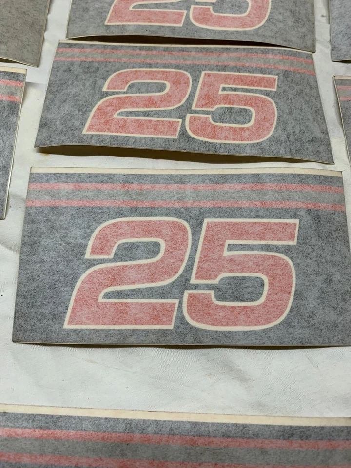 EVINRUDE / JOHNSON ( 25 ) OUTBOARD BOAT MOTOR DECAL / STICKER ( ORIGINAL OEM ) - Image 1 of 4