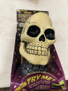 Vintage 90s Halloween Great American Fun Animated Singing Skull Motion Activated - Picture 1 of 9