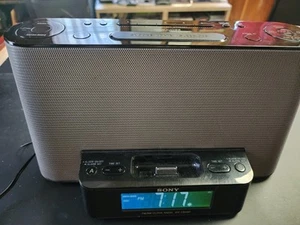 Sony ICF-CS10iP Dream Machine AM/FM CLOCK RADIO For Ipod/Iphone - Picture 1 of 7