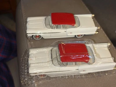2 TFC 1958 Oldsmobile Super 88 Holiday techo rígido blanco/rojo 1:43 blanco metal en caja Foto 1 de 4