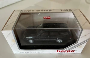 herpa metall 1:43 Mercedes E320 SW mai aperta , nuovo - Foto 1 di 7