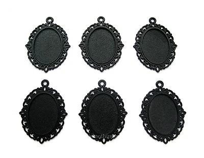 6 COLGANTES CAMAFEO Goth Punk Emo Negro Estilo VERSALLES 25mm x 18mm Ajustes de Marco Foto 1 de 3
