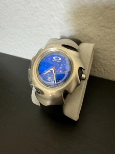 New! Oakley Blade 2 Swiss Watch - Sunburst Blue Dial - Stainless Steel - Band - Picture 1 of 10