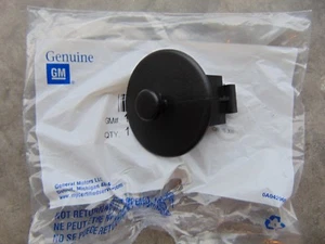 2013-2020 CHEVROLET MALIBU IMPALA CAMARO FLOOR MAT CARPET RETAINER CLIP 11611845 - Picture 1 of 3