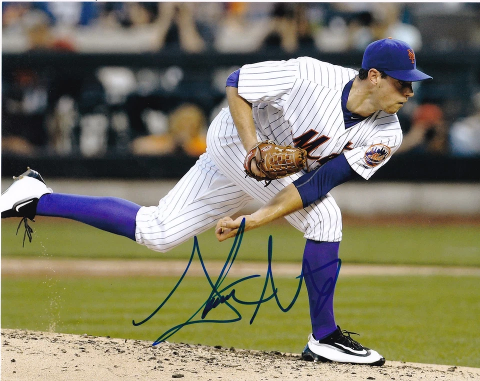 STEVEN MATZ  NEW YORK METS   ACTION SIGNED 8x10 - Image 1 of 1