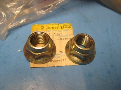 tuercas (2) bloqueo rueda trasera, nuevo, N.O.S.89-94 Dodge Colt MB242953 Foto 1 de 2