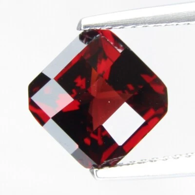 Cojín de piropo granate color rosado superior natural de 2,94 quilates corte a cuadros Foto 1 de 4