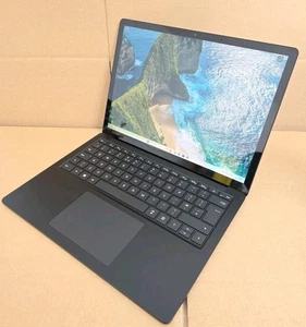 Microsoft Surface Laptop 5 Core i5-1235U 8Gb RAM 256GB 13.5" Touchscreen Ref 19 - Picture 1 of 20
