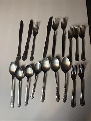 Lote Mixto 18 Cubiertos de Acero Inoxidable Rogers Oneida Joyería Artesanal Foto 1 de 4