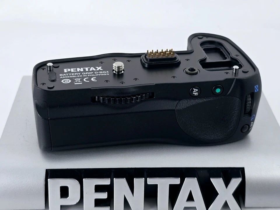 🌸[MINT] Pentax D-BG4 Battery Grip for K-5 K-5II K-5IIs K-7 From JAPAN - Image 1 of 4