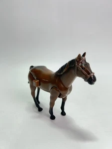 Vintage 1978 G.M.F.G.I. Pulsante giocattolo in plastica marrone cavallo passeggio/corsa - Foto 1 di 15