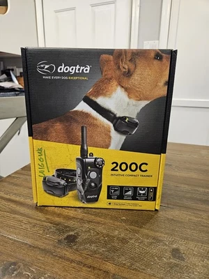 Dogtra 200C Entrenador Compacto Intuitivo Entrenamiento Remoto Collar para Perro 1/2 Milla de Alcance Foto 1 de 4