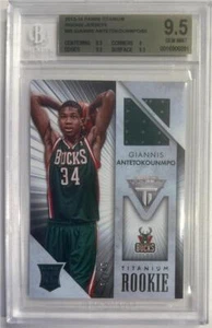 2013-14 Giannis Antetokounmpo Panini Titan Trikot RC-BGS 9,5 Edelstein neuwertig #34/85 - Bild 1 von 2