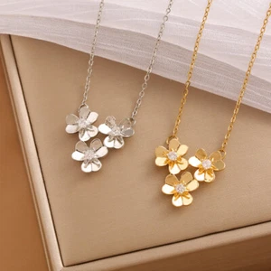 Elegante Orchideenblüten Halskette - Silber & Gold: Das perfekte Geschenk für Fr - Bild 1 von 5