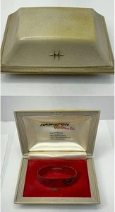 SCATOLA PLASTICA BEIGE HAMILTON VINTAGE ANNI '50 - INTERNO ROSSO (B432) - Foto 1 di 11