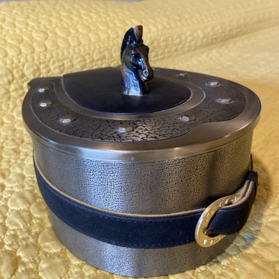 Joyero ecuestre remate caballo cuero metal herradura de colección bandeja años 60 ¡Bonito! Foto 1 de 4