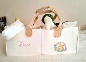 Carrito de pañales temático Pooh Bear personalizado, organizador de pañales, regalo baby shower - Imagen 1 de 2