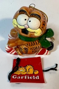 Vintage Garfield Weihnachtsschmuck Enesco Schlitten Zuckerstange mit Original Etikett - Bild 1 von 7