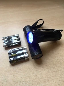Buscador de Bolas de Golf Antorcha X 2 SÍ 2 Y BATERÍAS GRATIS - Imagen 1 de 7