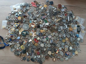 lot de porte-clés métal anciens poid 8,7 kg : - Imagen 1 de 6