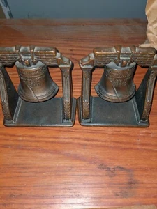 Vintage Guss LIBERTY BELL BUCHSTÜTZEN - Bild 1 von 3