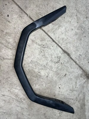 Parachoques delantero negro Yamaha Vmax 700 98 8CR-77511-00-00 #00254 A6 Foto 1 de 4