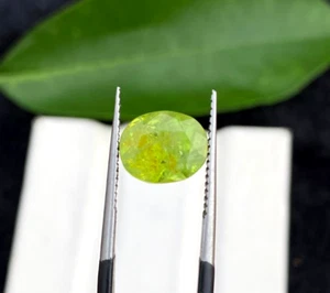 3.45 Carate Natural cut Peridot Cushion shape loose gemstone from Pakistan. - Picture 1 of 9
