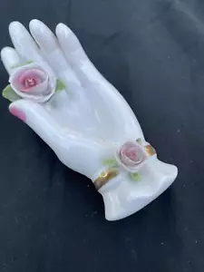 Vintage Lefton Porcelain China Hand with Embossed Roses Figurine - Picture 1 of 3