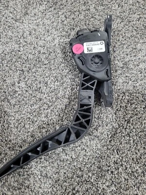 Pedal acelerador Jeep Grand Cherokee/Commander 2007-2010 usado y probado Foto 1 de 4