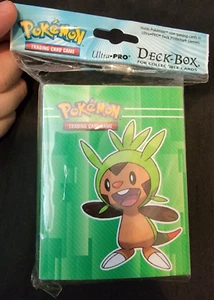 Deck Box Carte Centro Pokemon Chespin Grass Starter Ultra PRO Nuovo Sigillato in Fabbrica - Foto 1 di 6