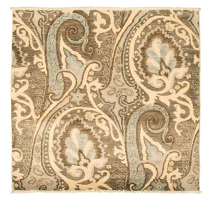 4'0" x 4'1" Hand Knotted Oriental Carpet Traditional Wool Area Rug - Picture 1 of 9